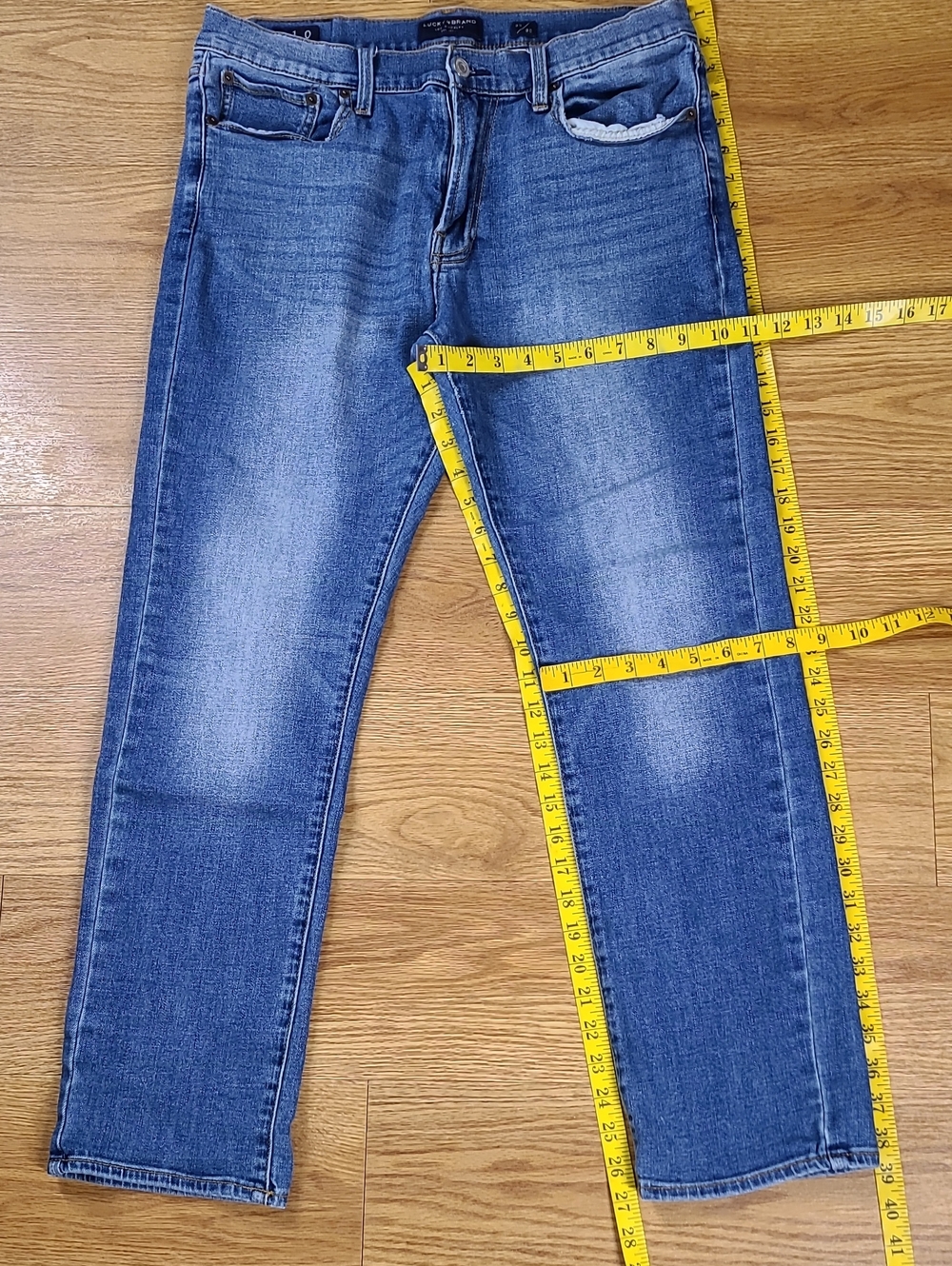 Lucky brand 410 Athletic slim 33x27 mens pre-owned strech denim jeans